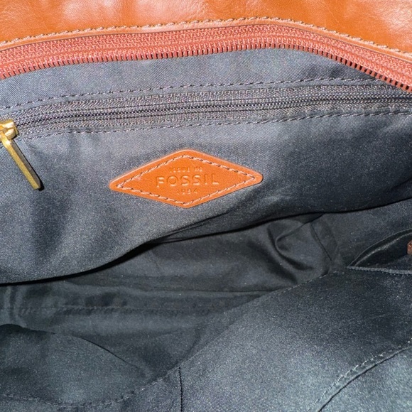 Fossil Sydney Convertible Backpack - Picture 4 of 6